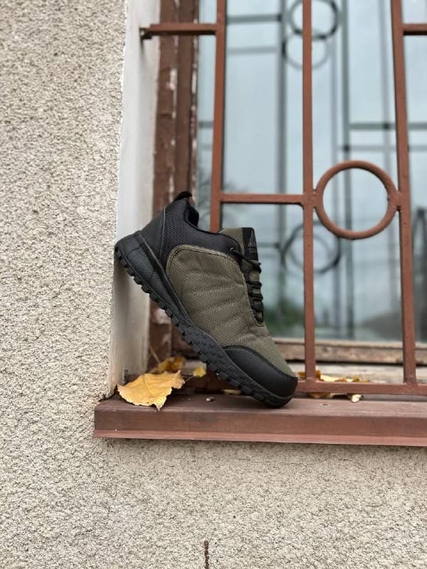 Кросівки чоловічі зимові